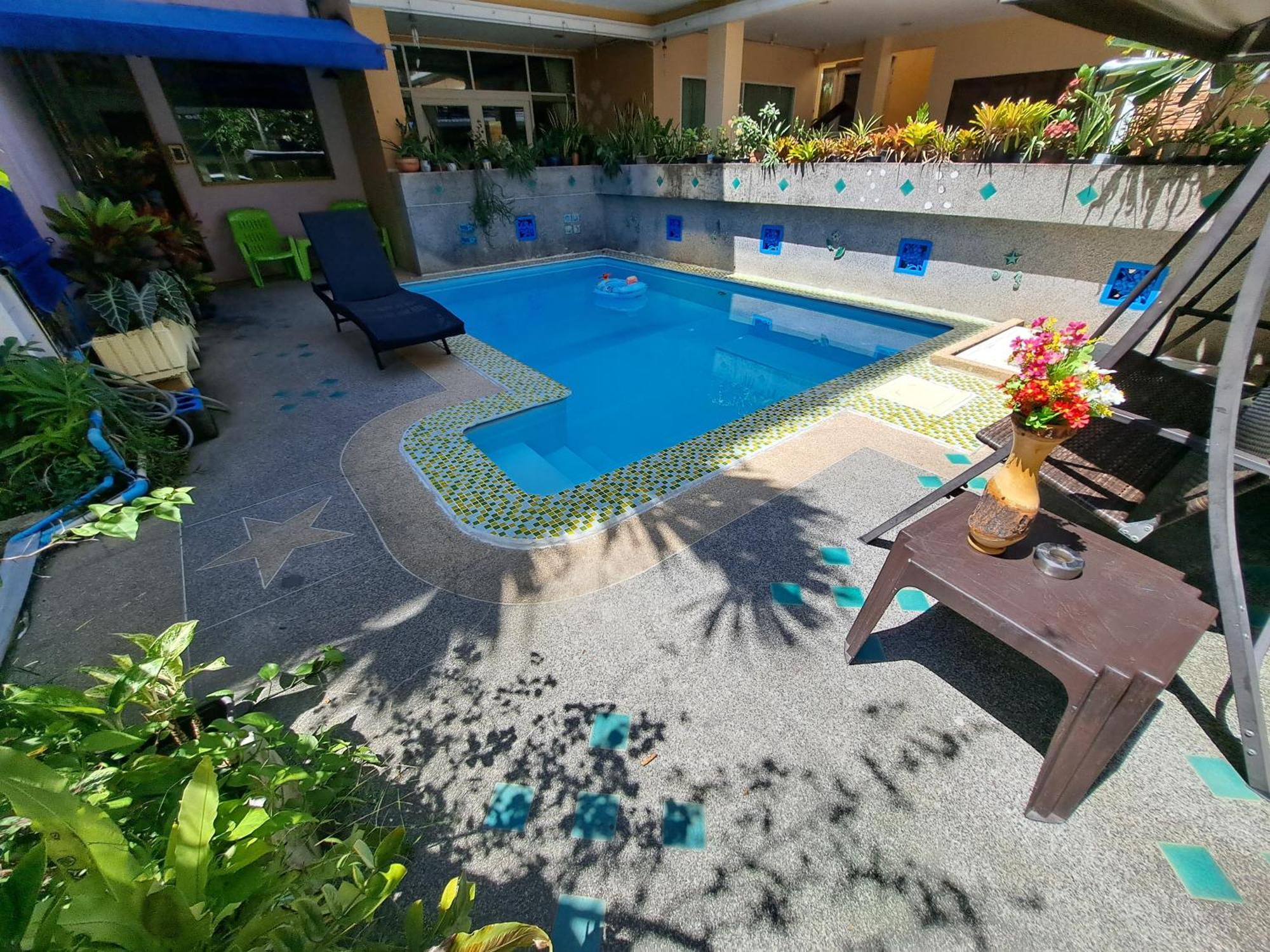 Lily Holiday 百合假日 Patong Exterior photo